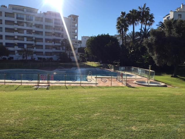 Large And Elegant In Puerto Banus With Pools And Paddle Apartment มาร์เบยา ภายนอก รูปภาพ