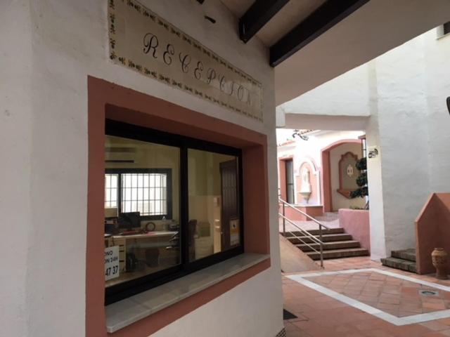 Large And Elegant In Puerto Banus With Pools And Paddle Apartment มาร์เบยา ภายนอก รูปภาพ