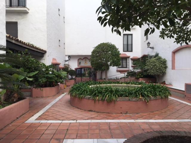 Large And Elegant In Puerto Banus With Pools And Paddle Apartment มาร์เบยา ภายนอก รูปภาพ