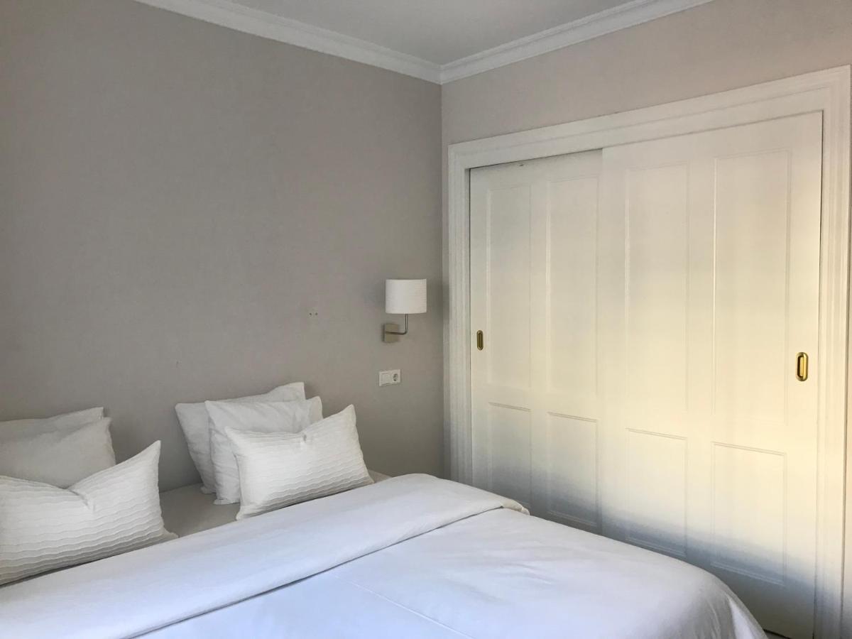 Large And Elegant In Puerto Banus With Pools And Paddle Apartment มาร์เบยา ภายนอก รูปภาพ